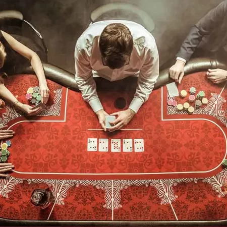 Detailed instructions on how to play Poker for beginners!